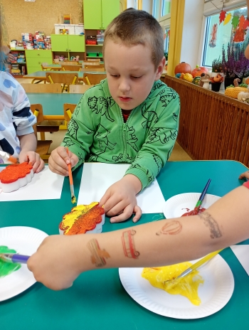 inbound2827551919325312836